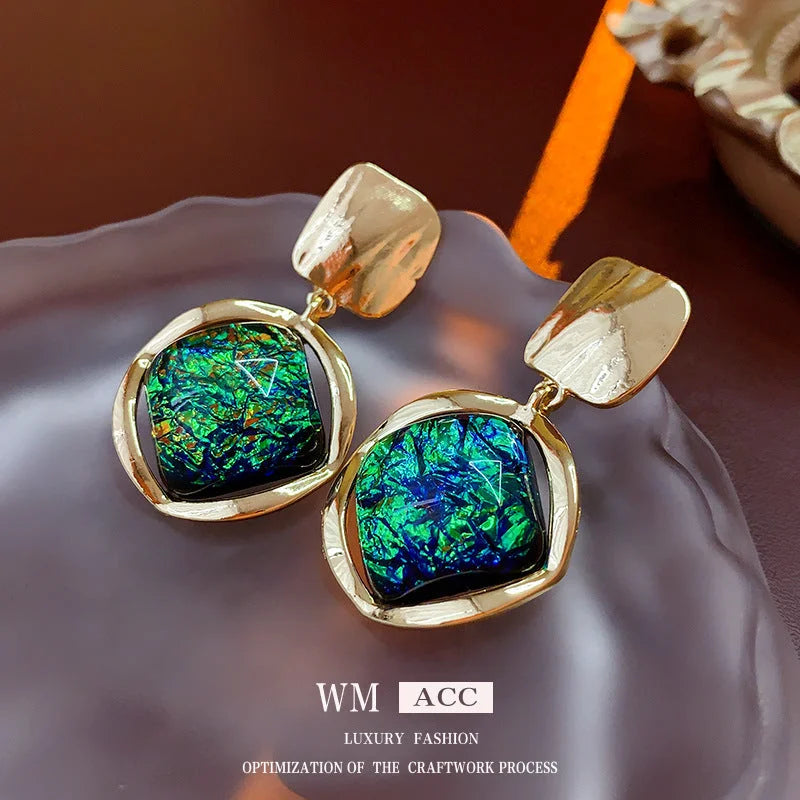 Retro Vintage Geometric Heart Alloy Electroplating Earrings