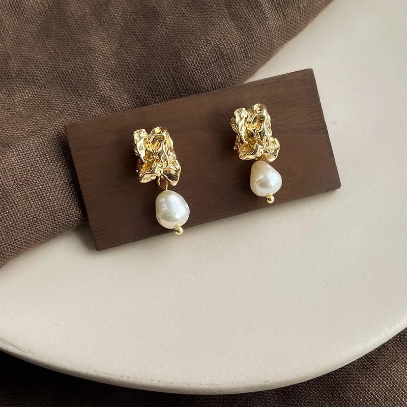 1 Pair Elegant Retro Geometric Freshwater Pearl Earrings