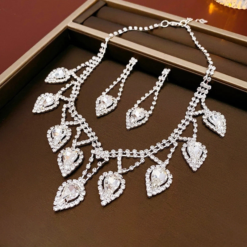 Explosions Zircon Diamond Geometric Necklace Earrings Suit Light Luxury Clavicle Chain High Sense Temperament Jewelry
