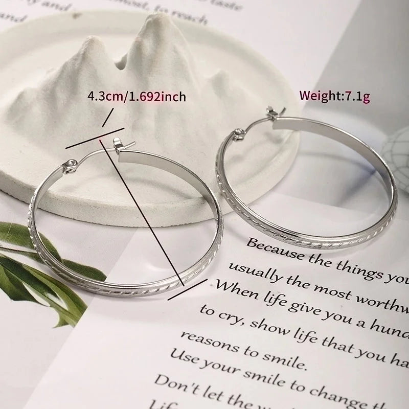 1 Pair XUPING Minimalist Geometric Round Irregular 304 Stainless Steel Hoop Earrings