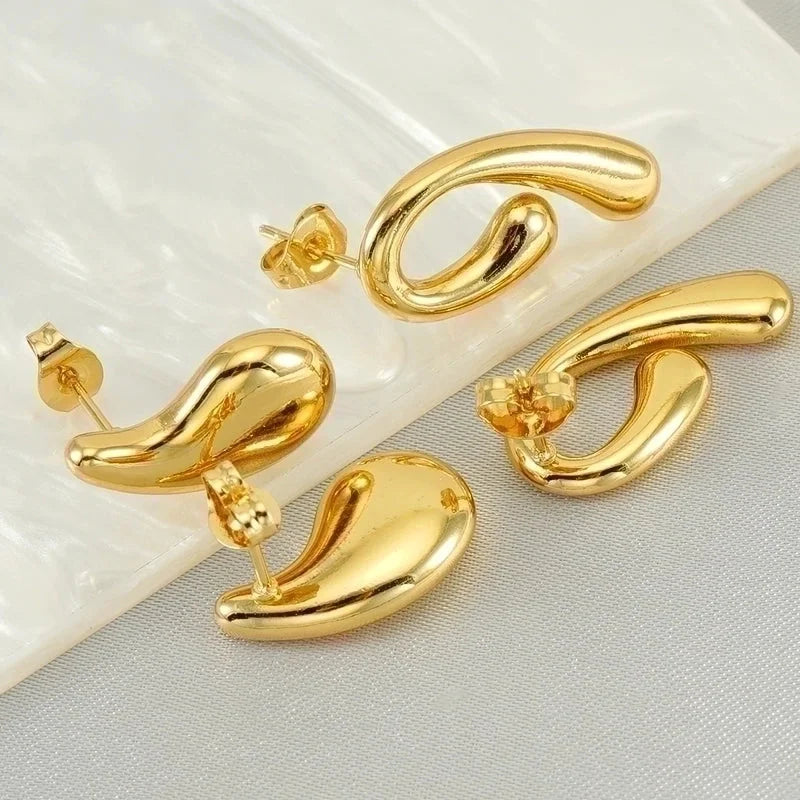 1 Pair Minimalist Classic Style Commute Solid Color Plating Stainless Steel Titanium Steel 18K Gold Plated Earrings
