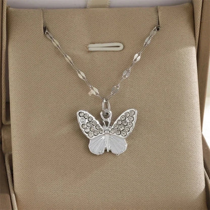 Minimalist Classic Style Cross Flower Butterfly 201 Stainless Steel Imitation Pearl Zinc Alloy Rhinestones 18K Gold Plated Enamel Diamond Pendant Necklace