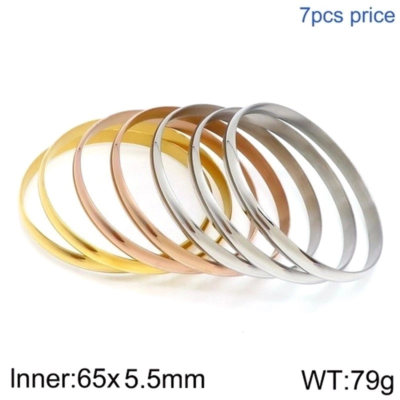 Minimalist Round Stainless Steel 18K Gold Plated Bangle In Bulk