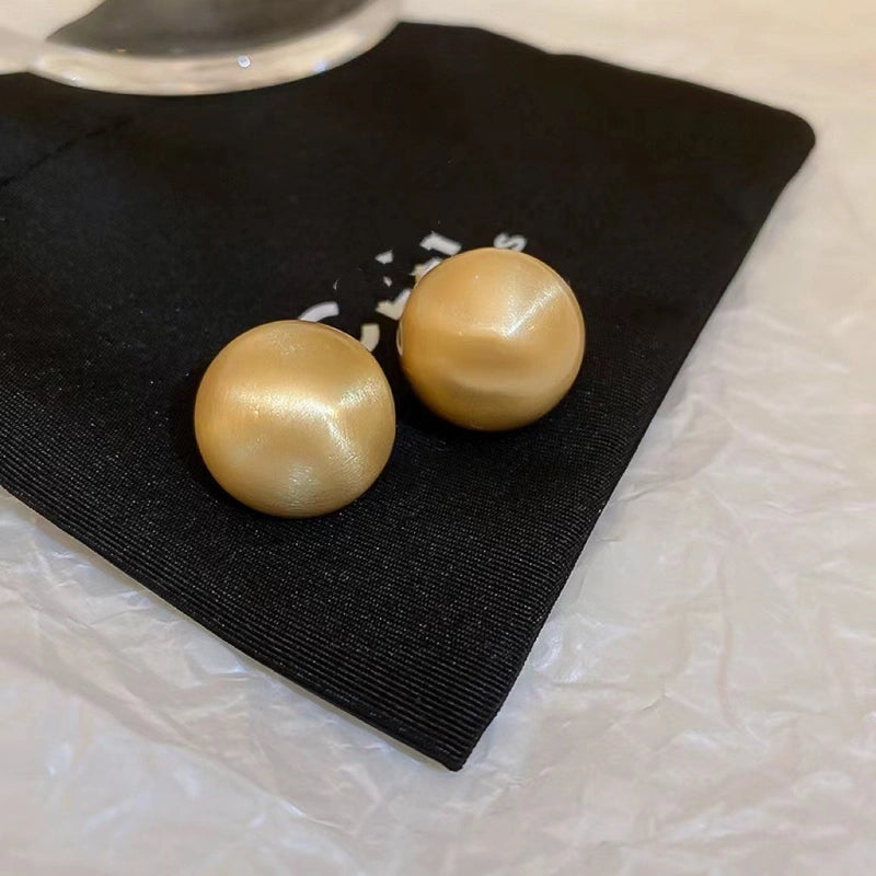 Silver Needle Exaggerated Lovely Earrings Light Luxury High-grade Niche Earrings Fashion Metal Temperament Earrings For Women