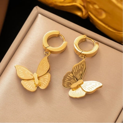 1 Pair Sweet Letter Heart Shape Flower Plating Titanium Steel Ear Studs