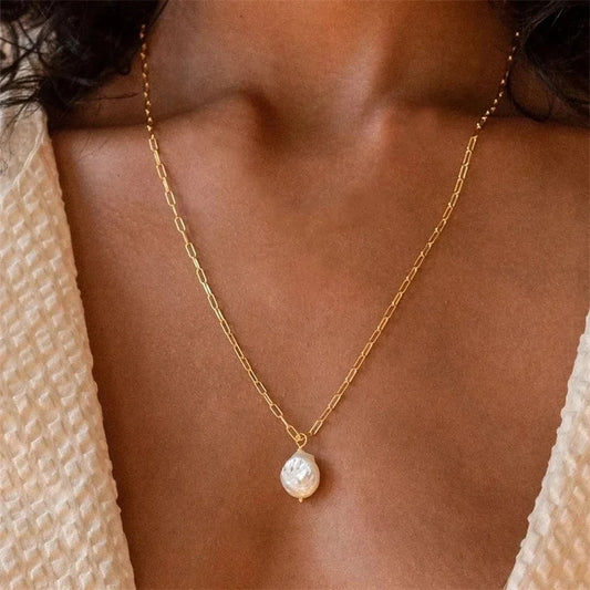 Basic Modern Style Classic Style Geometric Imitation Pearl Metal Pendant Necklace