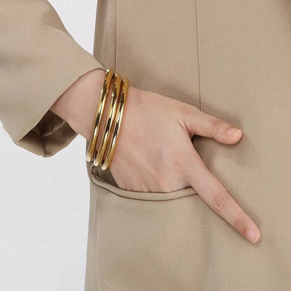 Minimalist Round 304 Stainless Steel 18K Gold Plated Bangle In Bulk