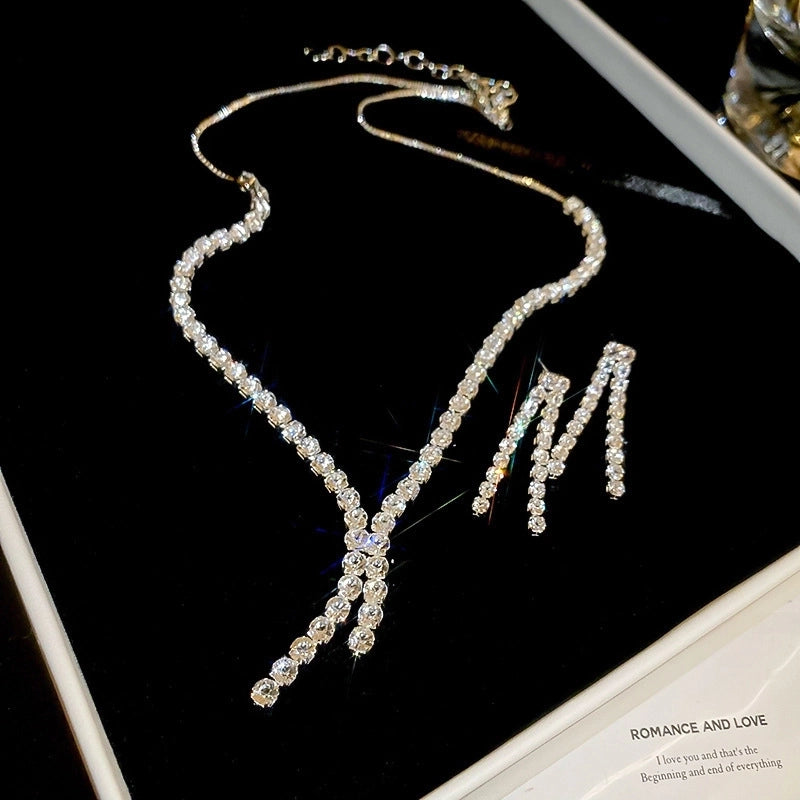Explosions Zircon Diamond Geometric Necklace Earrings Suit Light Luxury Clavicle Chain High Sense Temperament Jewelry