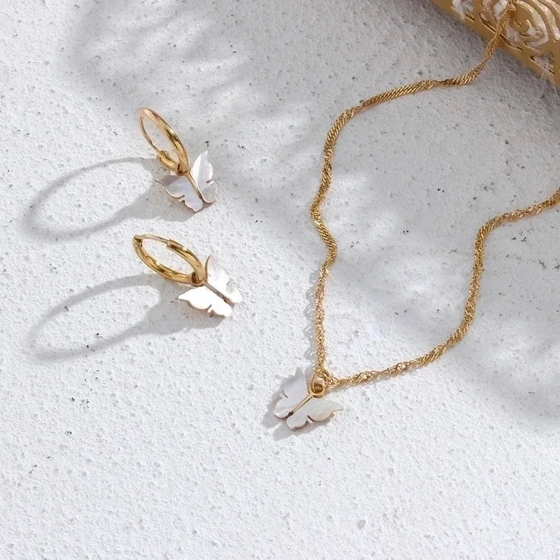 Lady Butterfly 304 Stainless Steel Shell 18K Gold Plated Plating Necklace