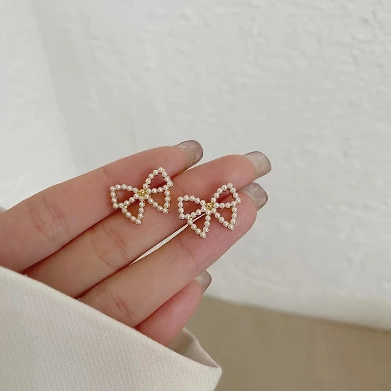 1 Pair IG Style Minimalist U Shape Geometric Flower Inlay Imitation Pearl Artificial Pearls Rhinestones Drop Earrings Ear Studs