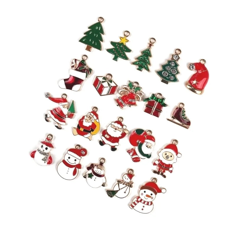 10 PCS/Package Zinc Alloy Christmas Hat Christmas Tree Santa Claus Pendant Jewelry Accessories