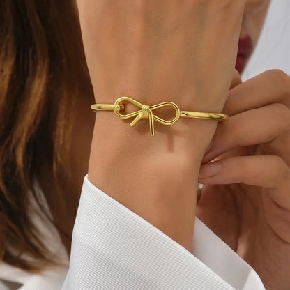 Minimalist Heart Shape Eye Copper Plating Artificial Pearls Zircon Bangle 1 Piece