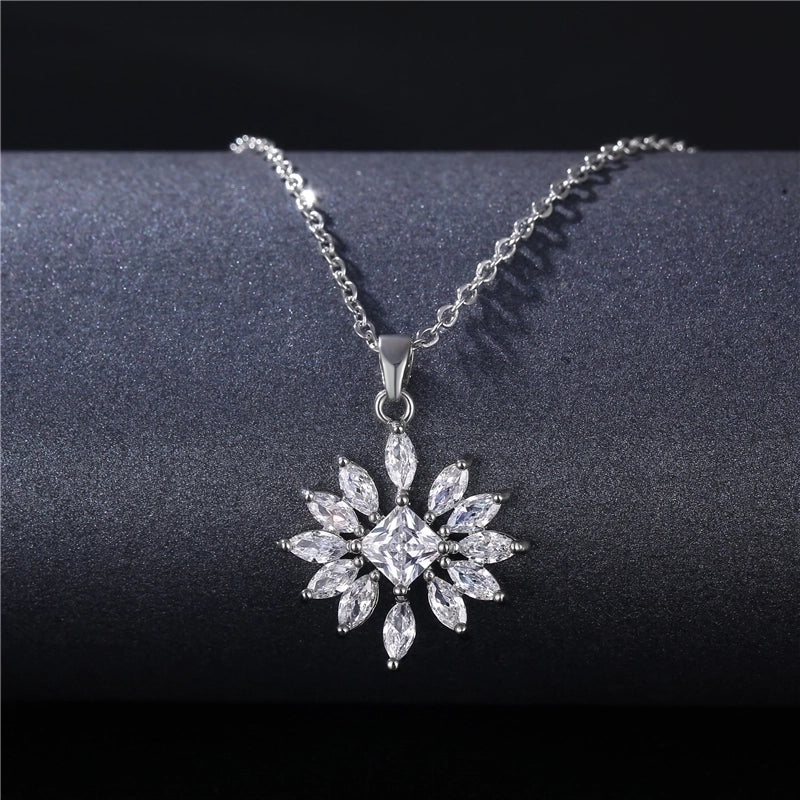 Stainless Steel Titanium Steel White Gold Plated Minimalist Plating Inlay Water Droplets Flower Zircon Pendant Necklace