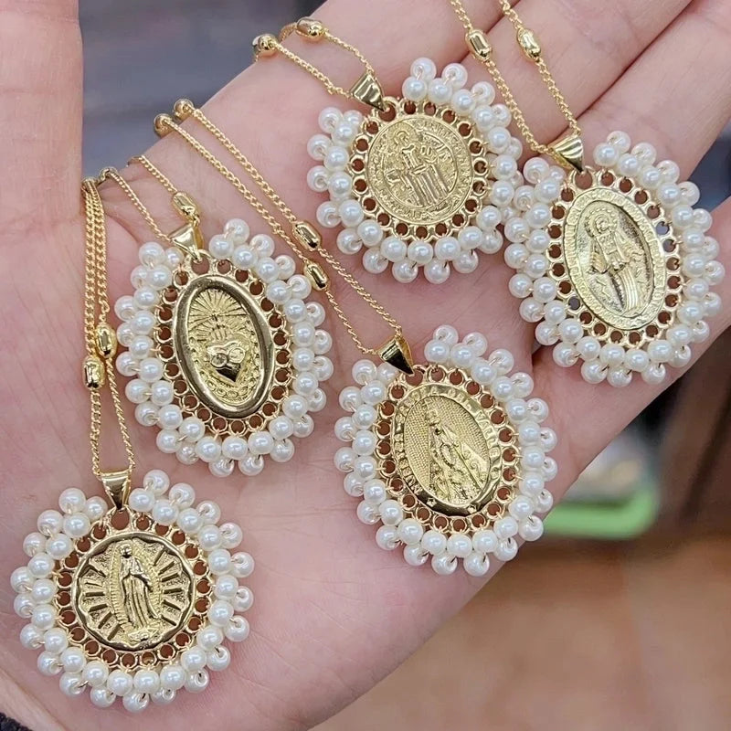 Casual Vacation Portrait Round Oval Copper Acrylic Pearl 18K Gold Plated Polishing Plating Necklace