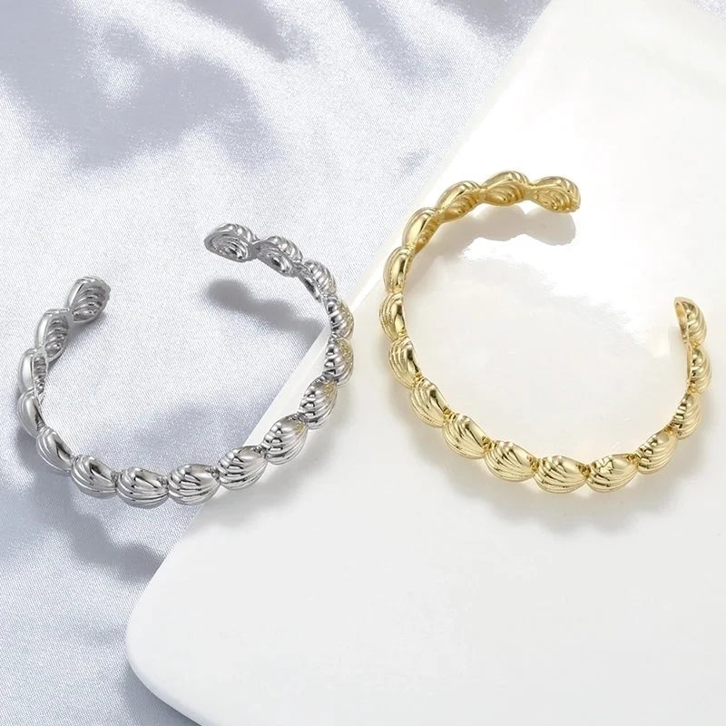 2 Pieces Copper 18K Gold Plated Shell Copper Bracelets