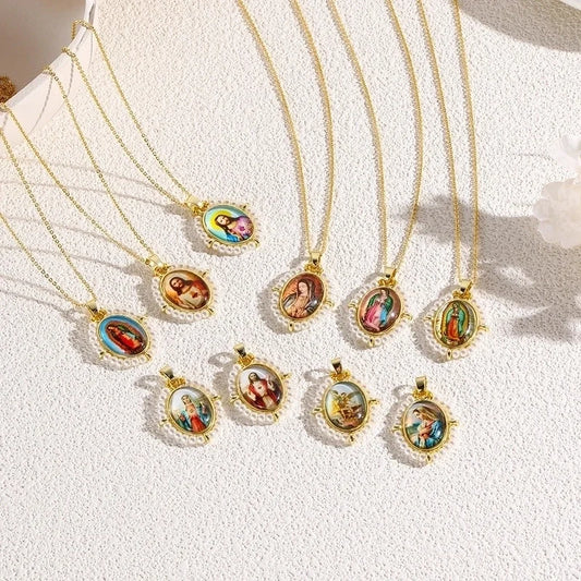Copper 18K Gold Plated Inlay Human Virgin Mary Acrylic Imitation Pearl Pendant Necklace