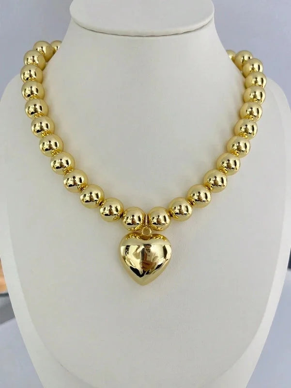 Casual Minimalist Classic Style Heart Shape 18K Gold Plated Brass Pendant Necklace