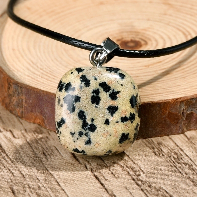 Cute Vintage Style Exaggerated Asymmetrical Natural Stone Pendant Necklace In Bulk