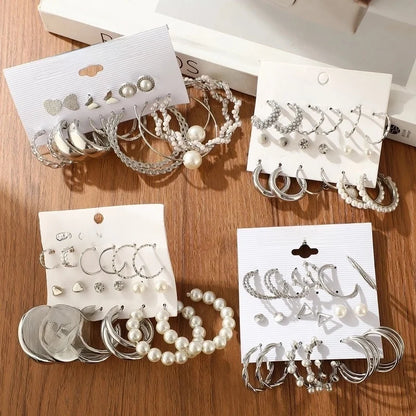 1 Set Elegant Retro Classic Style C Shape Round Heart Shape Inlay Alloy Artificial Pearls Rhinestones Zircon 14K Gold Plated Silver Plated Earrings