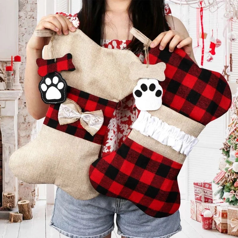 Factory In Stock Christmas Decoration Supplies Christmas Stockings Gift Bag Dog Paw Christmas Stockings Checked Cloth Bone Socks